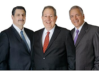 Fresno Employment Lawyers Larry H. Shapazian - TOMASSIAN PIMENTEL & SHAPAZIAN