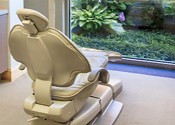 Toledo Cosmetic Dentists Larry Schmakel, DDS - SYLVANIA SMILE DESIGN