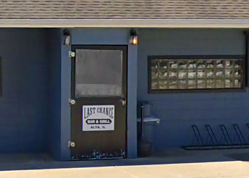 Peoria Sports Bars Last Chance Bar & Grill