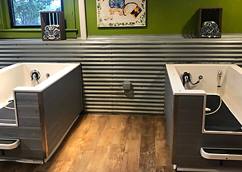 Pittsburgh Pet Grooming Lather. A Pet Bathhouse