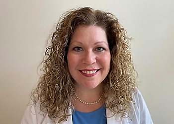 Laura Bahorski, OD - PRIMARY EYECARE ASSOCIATES Laura Bahorski, OD - PRIMARY EYECARE ASSOCIATES - Sterling Heights, MI Pediatric Optometrists - Doctor Portrait Image