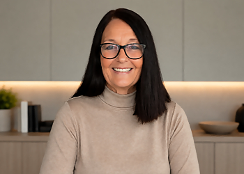 Laura Marks - Independence, MO Real Estate Agents - Portrait