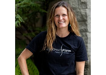Laura PT, DPT, PCES - DYNAMIC FLOW PHYSICAL THERAPY Ventura Physical Therapists image 1