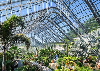 Omaha Places To See Lauritzen Gardens