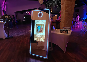 Corpus Christi Photo Booth Companies Lavish Lights Photo Booth