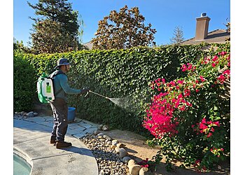 Bakersfield Lawn Care Services Lawn Doctor Inc.