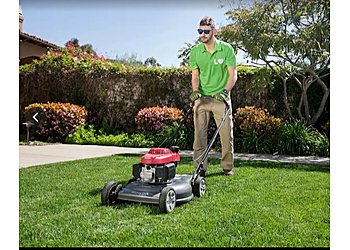Lawn Love Lawn Care - Kansas City, KS Lawn Care Services - Outdoor Work Image