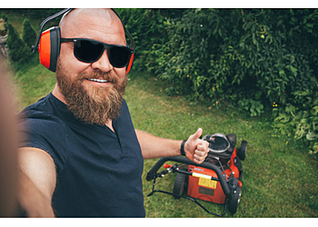 Lawn Love Lawn Care of Akron - Akron, OH Lawn Care Services - Technician Portrait Image