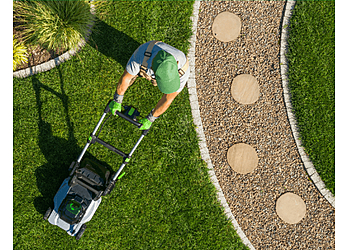 LawnStarter - Cleveland, OH Lawn Care Services - Field Work Image