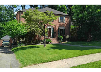 LawnStarter - Cleveland, OH Lawn Care Services - Job Site Image