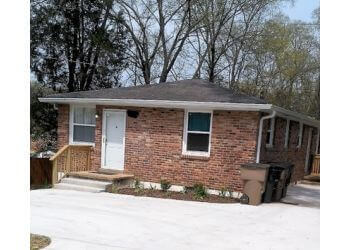LawnStarter Lawn Care Service - Nashville, TN Lawn Care Services - Outdoor Work Image