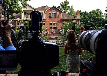 Chicago Videographers Leap Weddings
