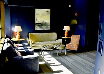 Eugene Plastic Surgeon Lee Daniel, MD - AESTHETIC PLASTIC SURGERY & MEDSPA