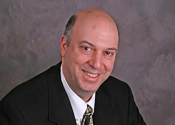Leonard Ferrucci, MD - FERRUCCI, FERRUCCI, & MORRIS Leonard Ferrucci, MD - Stamford, CT Gynecologists - Doctor Portrait Image