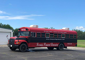 Leonia Limousine  Topeka Limo Service image 1