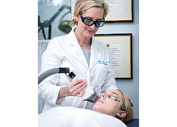 Boston Dermatologists Leslie C. Lucchina, MD