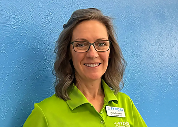 Leslie Glenn, PT, COMT - FYZICAL THERAPY & BALANCE CENTERS LUBBOCK - Lubbock, TX Physical Therapists - Doctor Portrait Image
