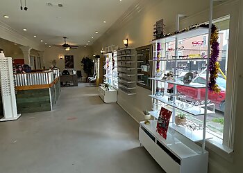 New Orleans Eye Doctors Leslie Morris, OD - LASALLE EYE AND VISION