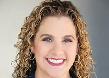 Leslie Sategna - STATE FARM INSURANCE AGENT Leslie Sategna - Elk Grove, CA Insurance Agents - Professional Portrait Image