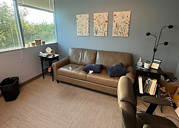 LifeStance Therapists & Psychiatrists Madison - Madison, WI Therapists - Waiting Room
