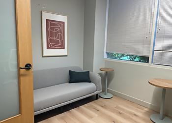 LifeStance Therapists & Psychiatrists Riverside - Riverside, CA Therapists - Clinic Interior Image