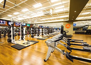 Life Time Minneapolis Minneapolis Gyms image 1