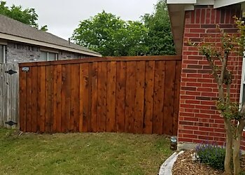 Fort Worth Fencing Contractors Lifetime Fence Co.