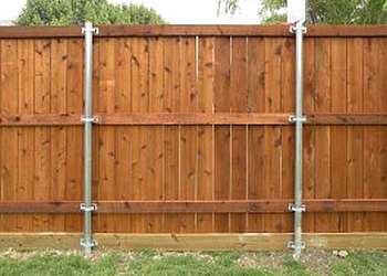 Fort Worth fencing contractor Lifetime Fence Co.