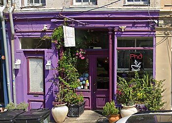 New Orleans Vietnamese Restaurants Lilly's Café