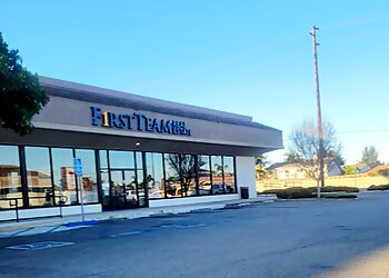 Huntington Beach Real Estate Agents Lily Campbell - FIRST TEAM REAL ESTATE