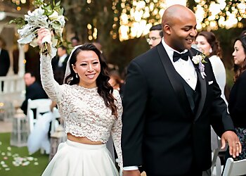 Chicago Wedding Photographers Lily & Lime, LLC