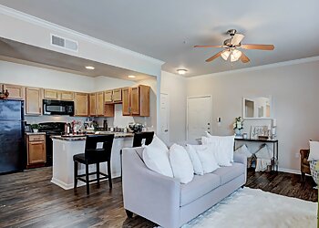 Oklahoma City Apartments For Rent Lincoln At Central Park Apartments