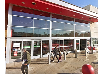 Pomona Eye Doctors Linda Nguyen, OD