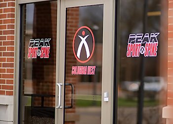 Columbia Physical Therapists Lindsay Bell, DPT, CKTP - PEAK SPORT & SPINE