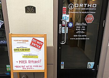 San Diego Orthodontists Lindsay Pfeffer, DMD, MBE, MS - I-ORTHO