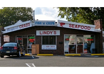 3 Best Seafood Restaurants In Elizabeth Nj Threebestrated Lindy S Seafood