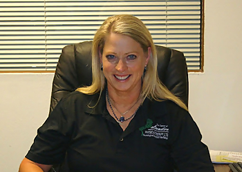 Lisa Kelly, PT, CSCI, C-NDT/A, C-DN - ALTERNATIVE PHYSICAL THERAPY Lisa Kelly, PT, CSCI, C-NDT/A, C-DN - ALTERNATIVE PHYSICAL THERAPY - Toledo, OH Physical Therapists - Doctor Portrait Image