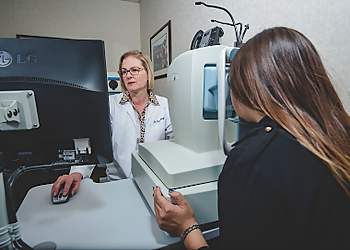 Lisa Knapp, OD - Oxnard, CA Eye Doctors - Doctor Working Image