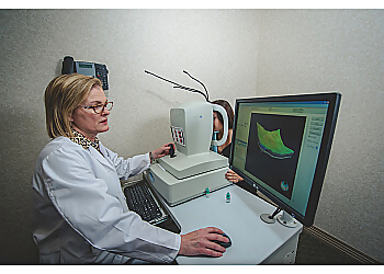 Oxnard Pediatric Optometrists Lisa L. Knapp, OD - FAMILY OPTOMETRIC GROUP