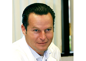 Liviu Gold, DDS - NEWPORT BEACH DENTAL ASSOCIATES Newport Beach Cosmetic Dentists Liviu Gold, DDS - NEWPORT BEACH DENTAL ASSOCIATES