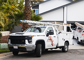 Lloyd Pest Control Santa Ana Lloyd Pest Control Santa Ana - Santa Ana, CA Pest Control Companies - Truck Image
