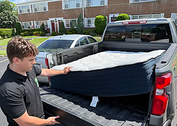 LoadUp Junk Removal Memphis - Memphis, TN Junk Removal - Maintenance Service Image