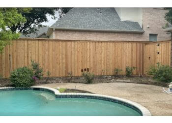 Plano fencing contractor Lone Star Fence