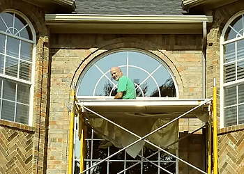 Lone Star Window & Glass Inc. - Arlington, TX Window Companies - Team Working Image
