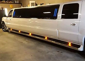 Longardner's Limousines Longardner's Limousines - Fort Wayne, IN Limo Service - Car Image