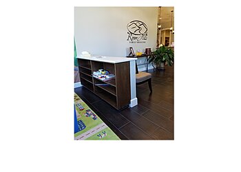 Austin Primary Care Physicians Lori Naglieri, MD - RIVER HILLS FAMILY MEDICINE