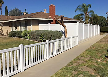 Los Angeles Fence Builders Burbank Fencing Contractors image 1