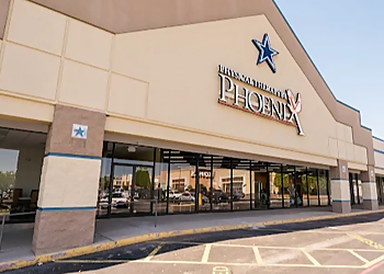 Springfield Physical Therapists Louis Davis, DPT, ATC, OCS, CF-L1, CERT. CMFA - PHYSICAL THERAPY BY PHOENIX