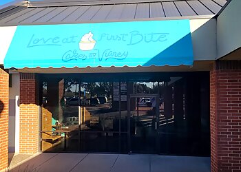 Midland Cakes Love at First Bite