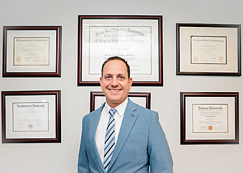 Lowell Davis, DO - FLORIDA SPINE & PAIN CENTER Lowell Davis, DO - Pembroke Pines, FL Pain Management Doctors - Doctor Portrait Image